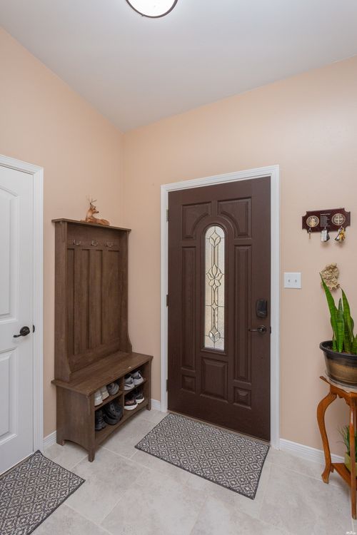 2518 W Mann Ave, Artesia, NM, 88210-2274 | Card Image
