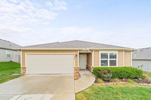 21820 Franklin Street, Spring Hill, KS, 66083 | Card Image