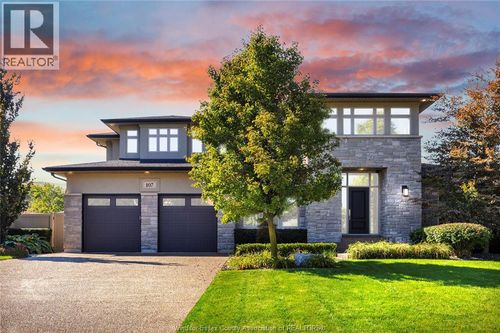 107 Christy Lane, Tecumseh, ON, N8N0C7 | Card Image