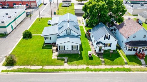 15 W 4th Ave N, Aurora, MN, 55705-1339 | Card Image