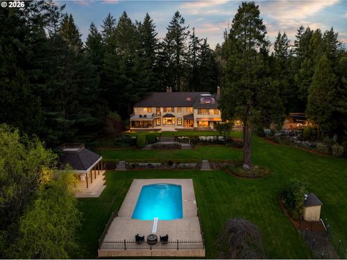 2732 Sw Scholls Ferry Rd, Portland, OR, 97221-1317 | Card Image