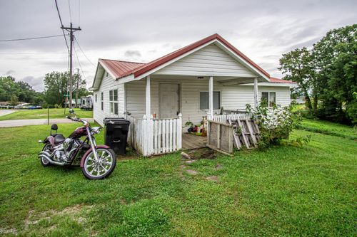 3025 W Highway 204, Williamsburg, KY, 40769-9126 | Card Image