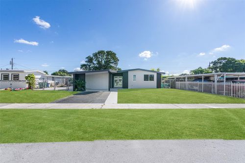 832 Nw 171st Ter, Miami Gardens, FL, 33169-5339 | Card Image