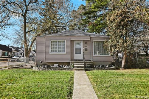 2490 Applewood Ave, Lincoln Park, MI, 48146-3018 | Card Image