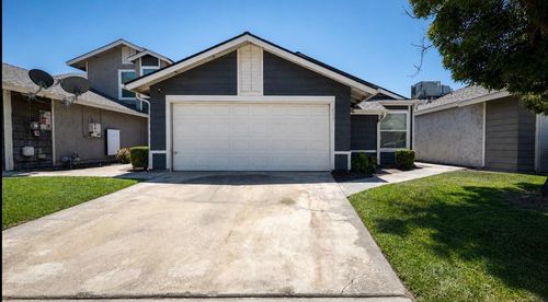 1403 E Sunnyview Ave, Visalia, CA, 93292-7307 | Card Image