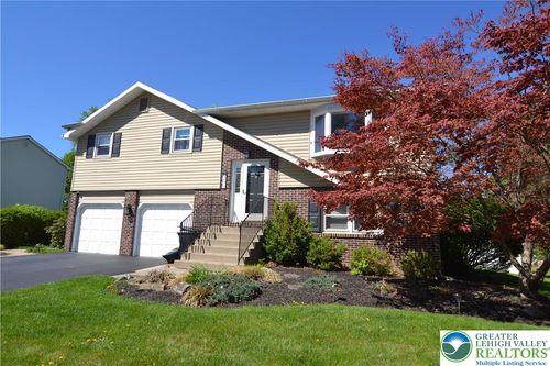 3071 Athena Dr, BETHLEHEM, PA, 18017-2554 | Card Image