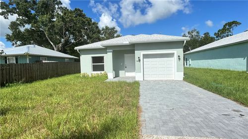 2465 87th Ave, Vero Beach, FL, 32966-5036 | Card Image