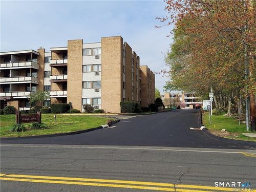 201-155 Bull Hill Ln, West Haven, CT, 06516-3935 | Card Image