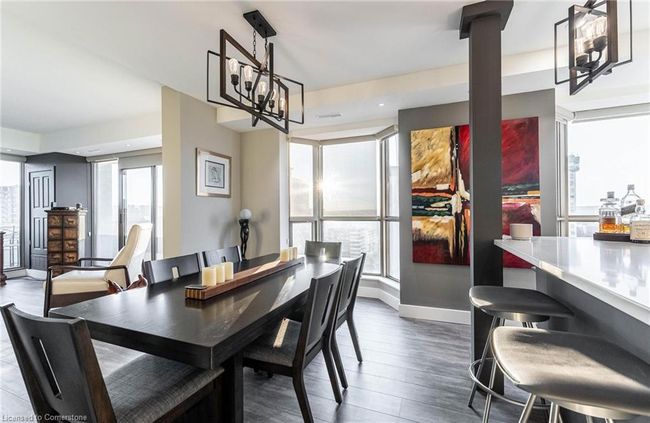 1703 - 67 Caroline St S, House attached with 2 bedrooms, 2 bathrooms and 1 parking in Hamilton ON | Image 11