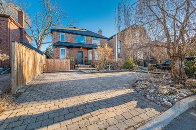 47 Don Valley Dr, House other with 3 bedrooms, 4 bathrooms and 3 parking in East York ON | Image 2