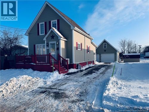 17 Churchill St, Moncton, NB, E1C7H6 | Card Image