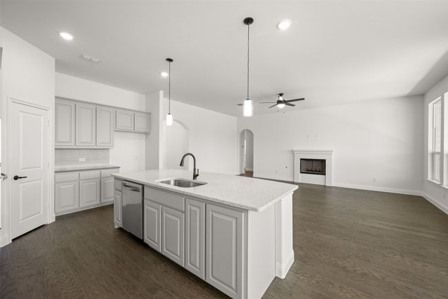 314 Bowrider Ln, House other with 4 bedrooms, 2 bathrooms and null parking in Granbury TX | Image 10