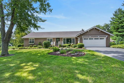40W755 Bridle Creek Dr, St. Charles, IL, 60175-7651 | Card Image