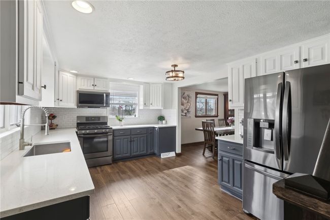 378 Mingo Church Rd, House other with 3 bedrooms, 3 bathrooms and 1 parking in Finleyville PA | Image 17