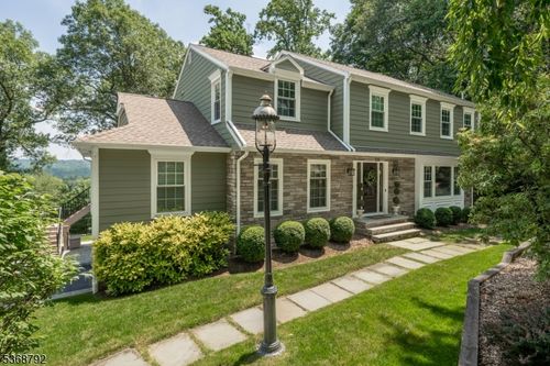 128 Candace Ln, Chatham Twp, NJ, 07928-1118 | Card Image