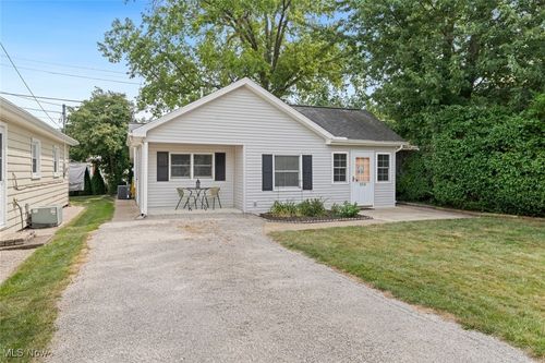 253 N Worthy St, Marblehead, OH, 43440-9734 | Card Image