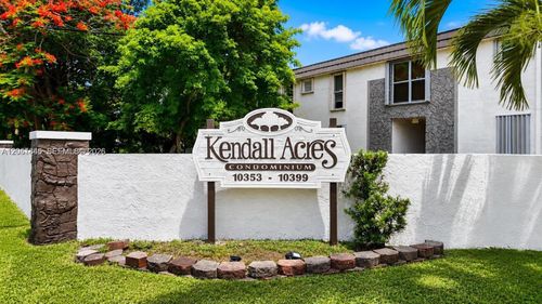 j7-10375 N Kendall Dr, Miami, FL, 33176-1676 | Card Image