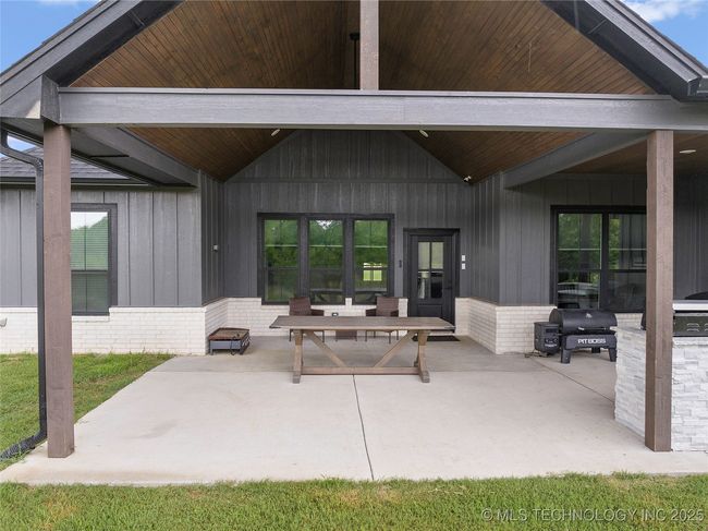 1013 Prairie View Rd, House other with 3 bedrooms, 2 bathrooms and null parking in Ardmore OK | Image 44
