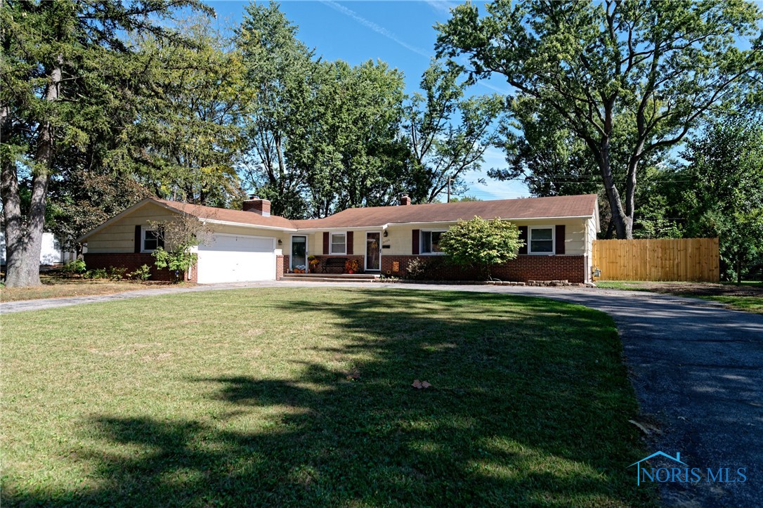 Weldwood Ln, Sylvania, OH 43560