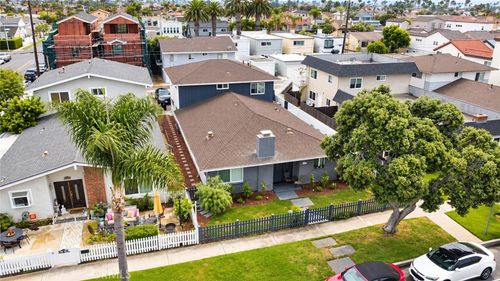 522 17th St, Huntington Beach, CA, 92648-4066 | Card Image