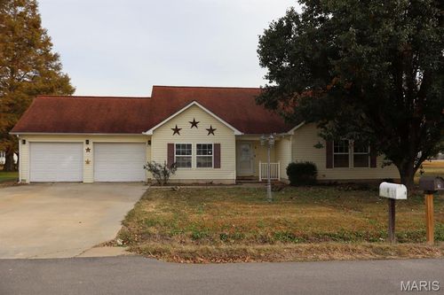 1 Mccroy St, Dexter, MO, 63841-2610 | Card Image