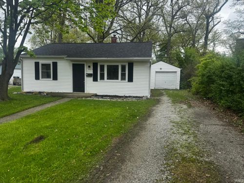 5005 Lillie St, Fort Wayne, IN, 46806-3245 | Card Image
