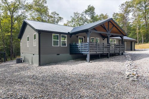 128 Colt Ct, Jamestown, TN, 38556-2211 | Card Image