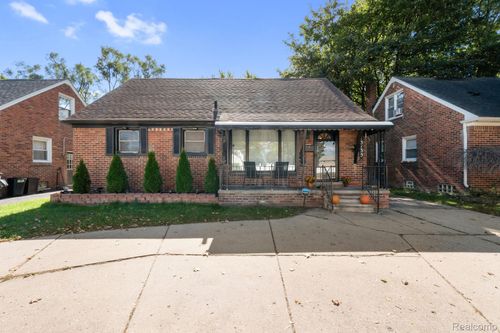 13135 W 11 Mile Rd, Huntington Woods, MI, 48070-1009 | Card Image