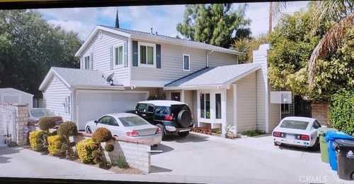 20058 Lorne St, Winnetka, CA, 91306-1928 | Card Image