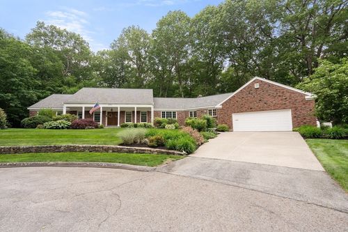 15 Mary Jane Cir, Worcester, MA, 01609-1509 | Card Image