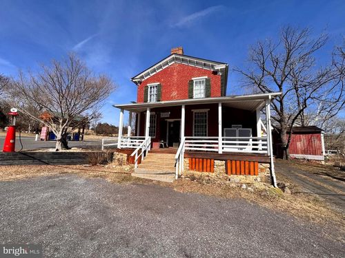 461 Laurel Mills Rd, CASTLETON, VA, 22716-2705 | Card Image