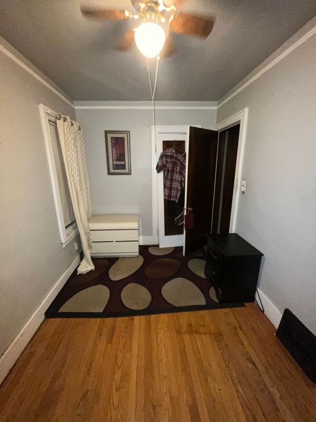 Entry Bedroom2 reverse angle view | Image 10