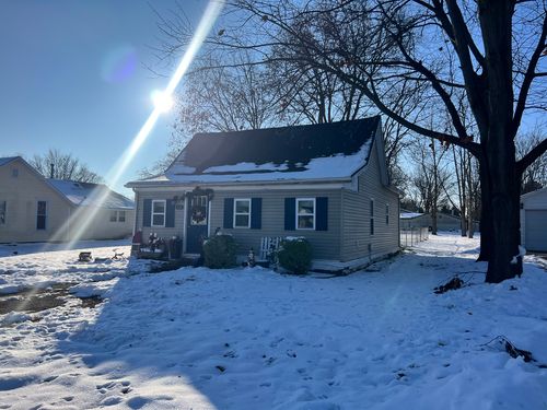 108 E Illinois St, Mansfield, IL, 61854-6707 | Card Image