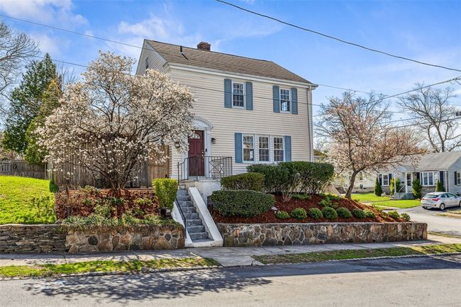 244 Summer St, House other with 3 bedrooms, 2 bathrooms and 6 parking in Cranston RI | Image 5