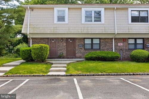 615 Silver Ct, Hamilton Square, NJ, 08690-3518 | Card Image