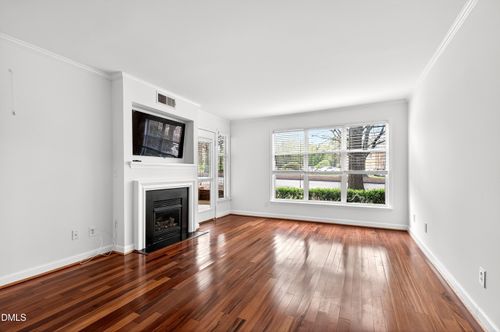 apt-103-1010 Nicholwood Dr, Raleigh, NC, 27605-3221 | Card Image