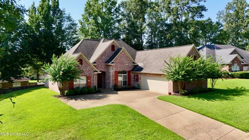 111 Bellemeade Trce, Clinton, MS, 39056-6247 | Card Image