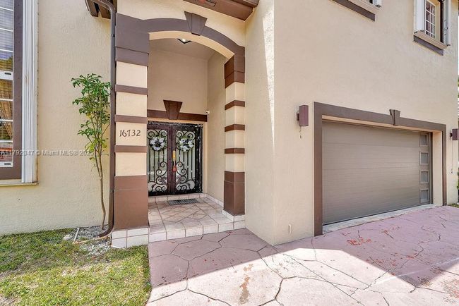 16732 Nw 89 Th Pl, House other with 4 bedrooms, 3 bathrooms and null parking in Miami Lakes FL | Image 64