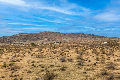 1234 Acoma Trl, Landers, CA, 92285-1928 | Card Image