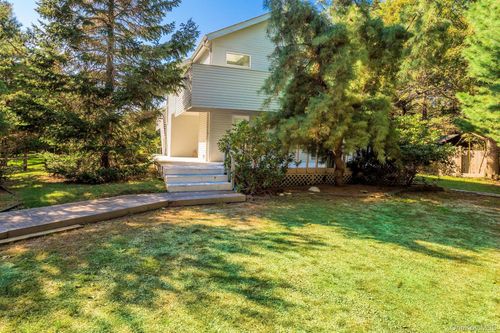 41 Squaw Rd, East Hampton, NY, 11937-4510 | Card Image