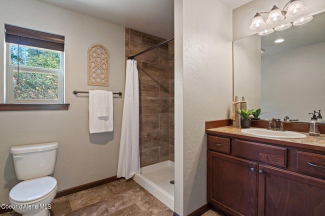 702 Glacier Loop, House other with 2 bedrooms, 3 bathrooms and null parking in Bayview ID | Image 33