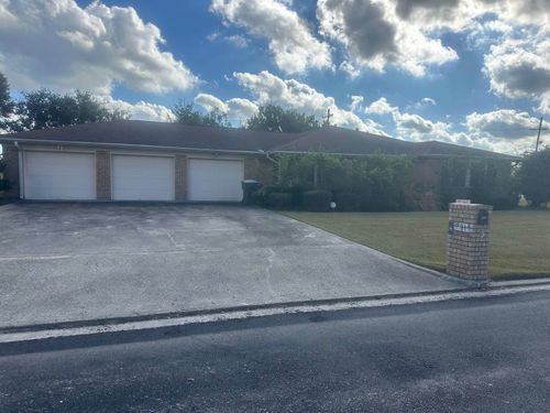 2312 Salisbury Dr, Port Acres, TX, 77640-1743 | Card Image