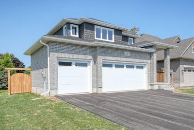 91 Graydon Dr, House other with 3 bedrooms, 2 bathrooms and 6 parking in Mount Elgin ON | Image 3