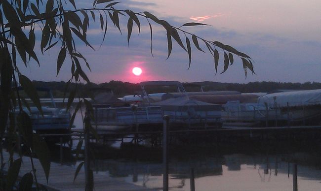 Lake has a beautiful, panoramic view every single evening. | Image 37