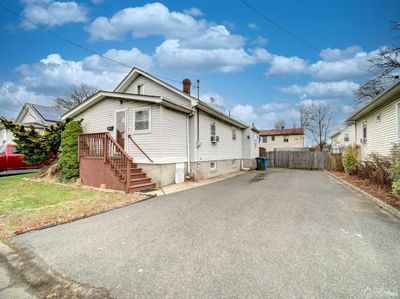 231 Old Road, House other with 3 bedrooms, 1 bathrooms and null parking in Sewaren NJ | Image 1