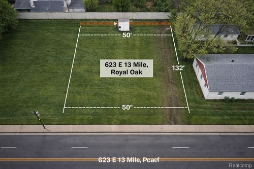 623 E 13 Mile Rd, Royal Oak, MI, 48073-2837 | Card Image
