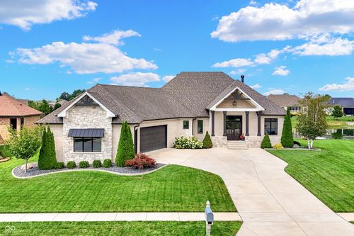 5668 Surry Ln, Greenwood, IN, 46143-0022 | Card Image