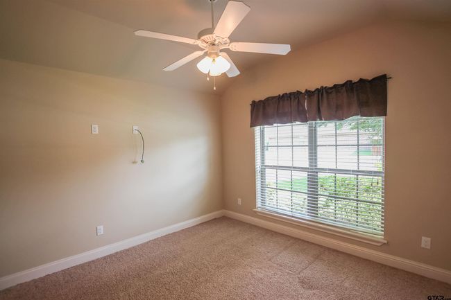 2559 Lazy Acres Ln, House other with 3 bedrooms, 2 bathrooms and null parking in Tyler TX | Image 12