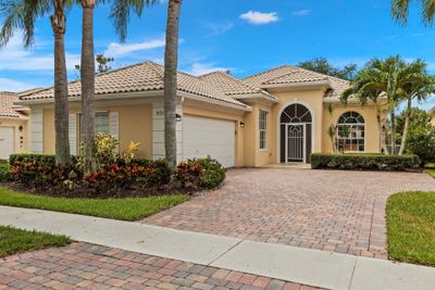 8322 Dominica Place, House other with 3 bedrooms, 2 bathrooms and null parking in Wellington FL | Image 1