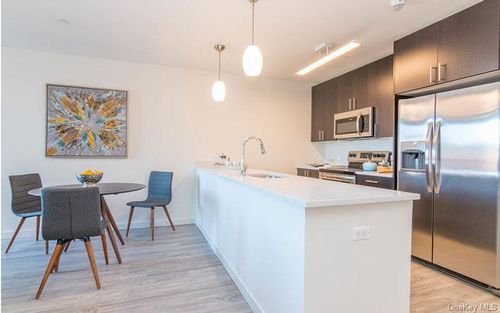 apt-306-1 Dekalb Ave, White Plains, NY, 10605-1532 | Card Image